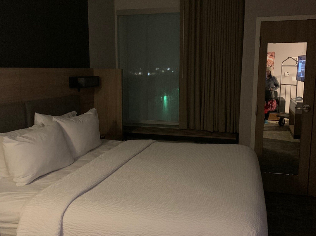 SPRINGHILL SUITES CINCINNATI BLUE ASH主图