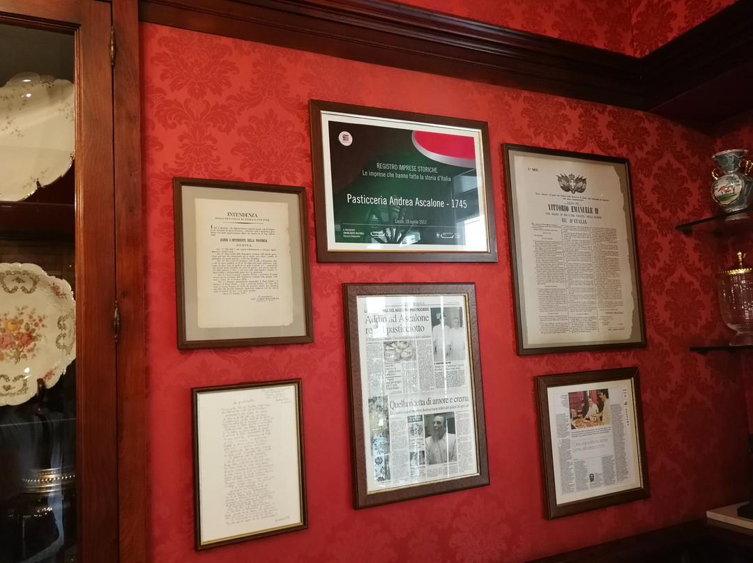 Pasticceria Ascalone-加拉蒂纳必去景点