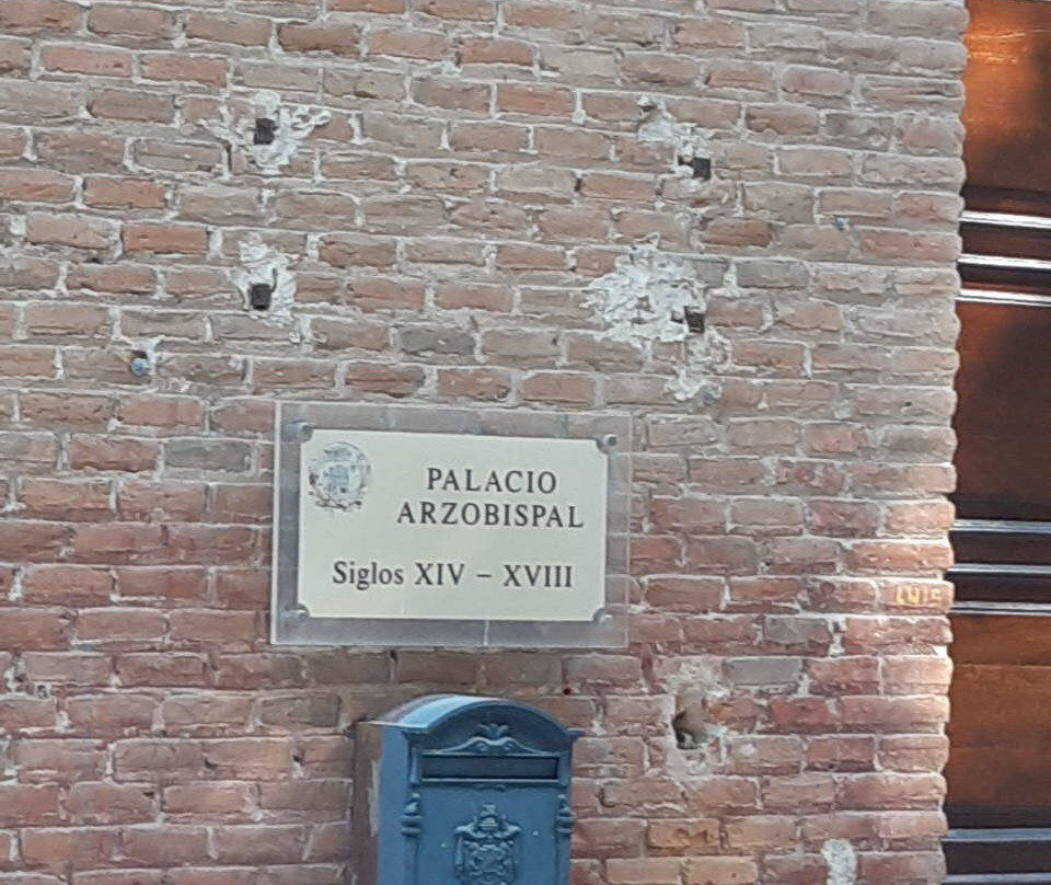 Archbishop Palace-阿尔卡拉-德-哈纳雷斯必去景点