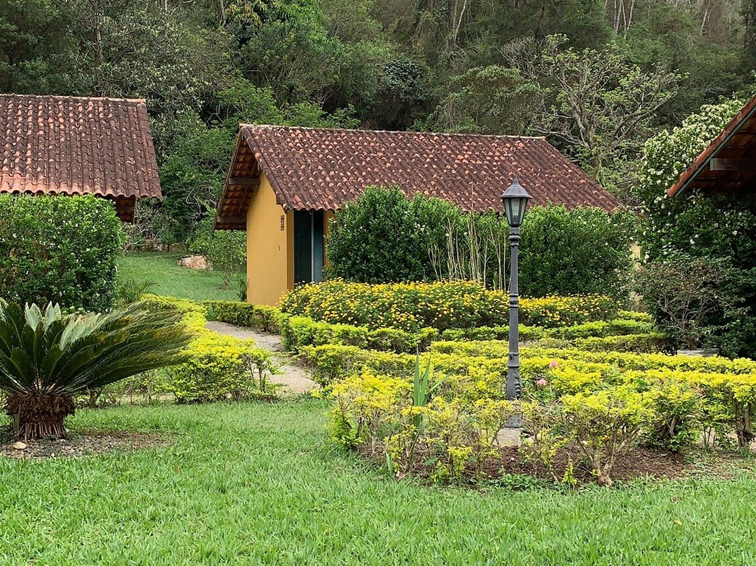 Sainte Monique Chales主图