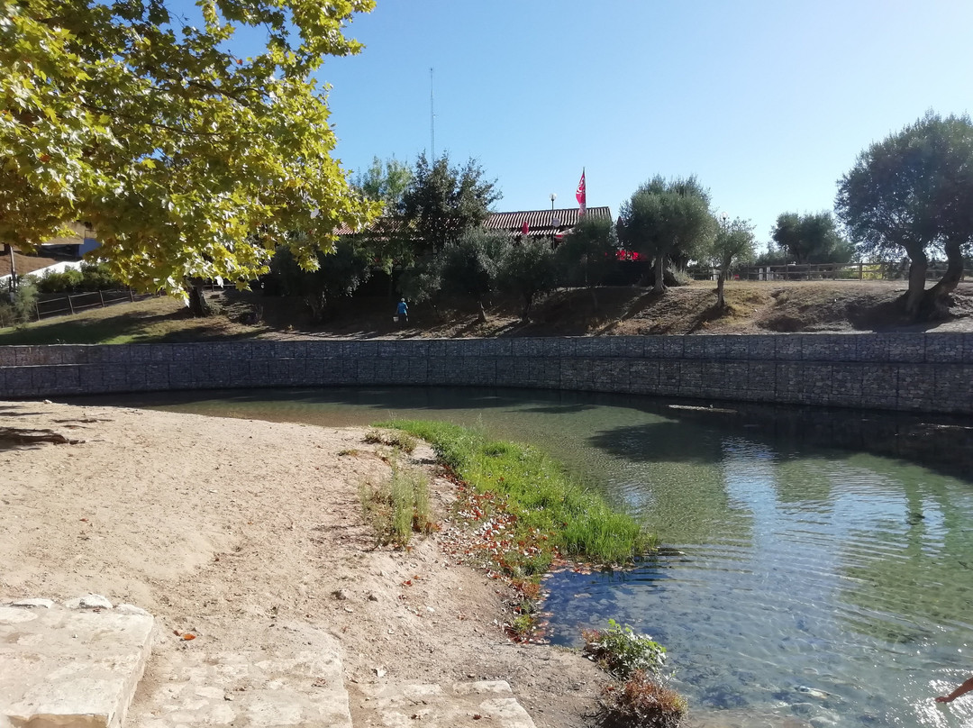 Praia Fluvial dos Olhos d'Agua-Alcanena必去景点