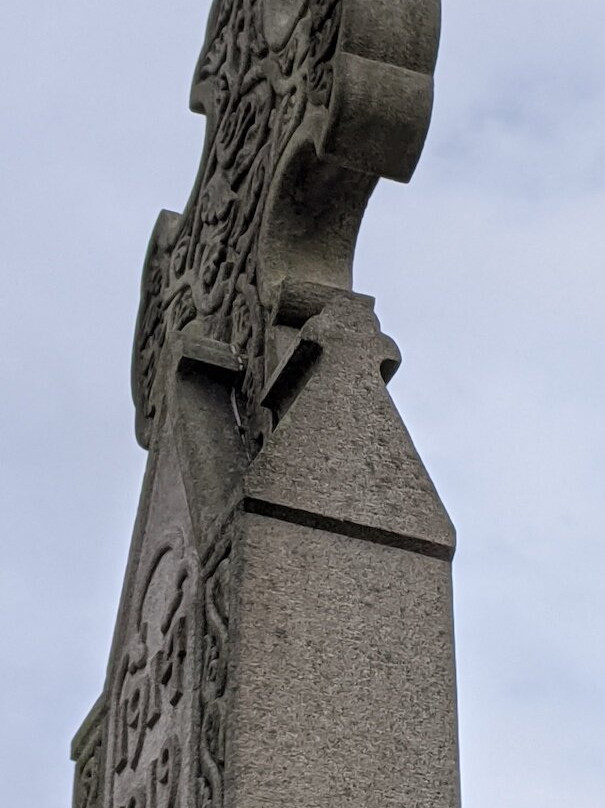 Laurieston War Memorial-Laurieston必去景点