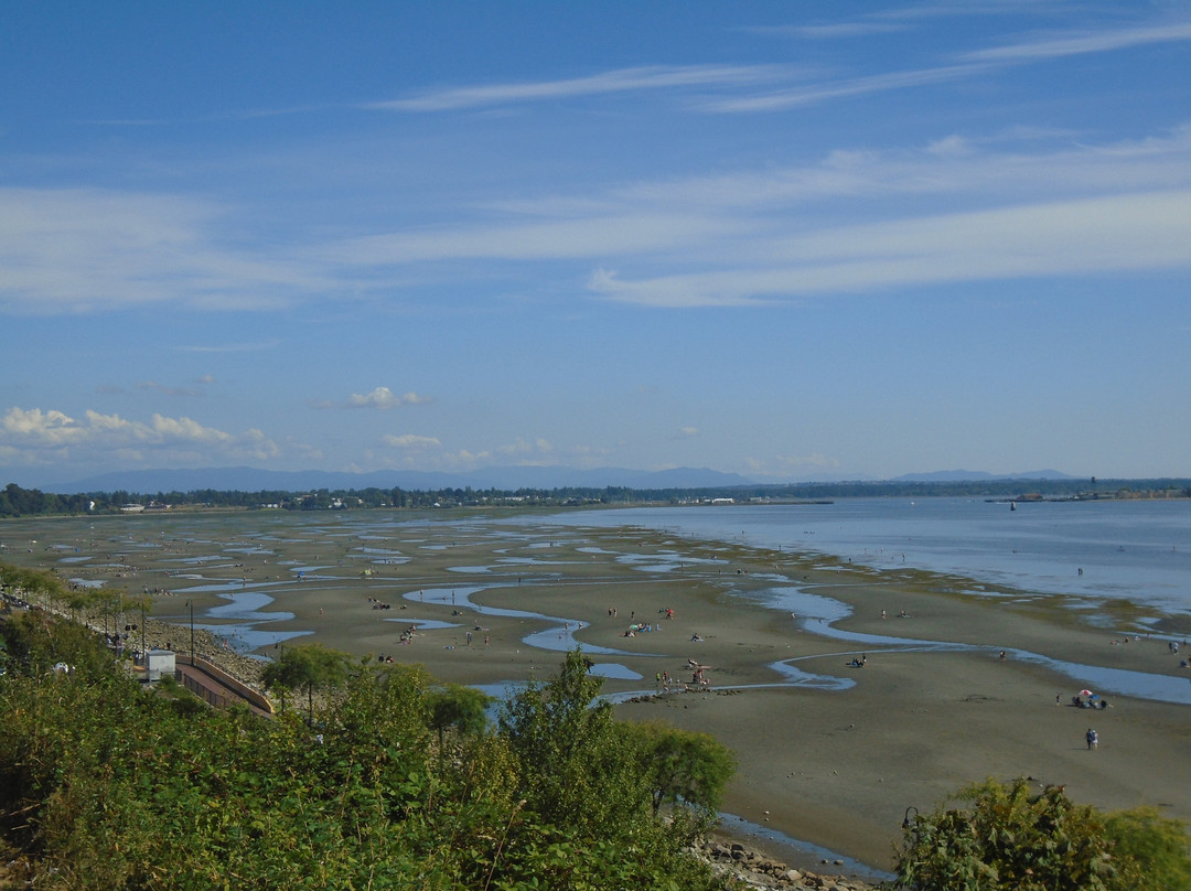 East Beach景点图片