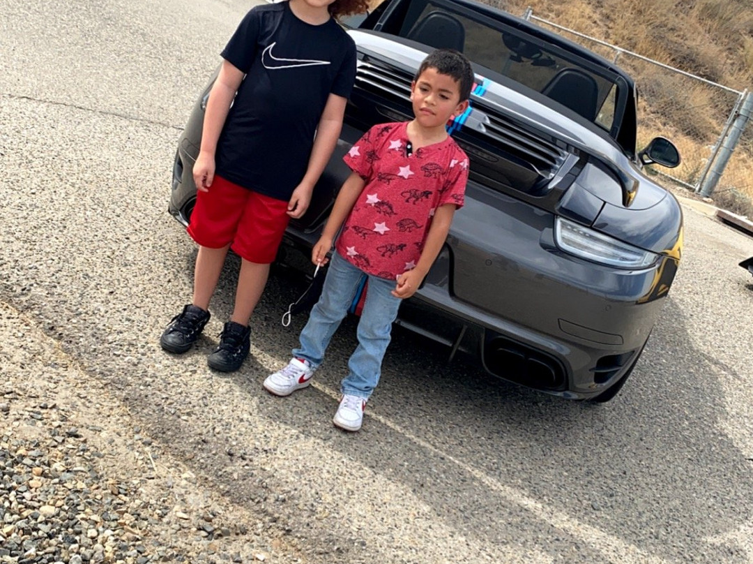 Oxotic Fresno Supercar Driving Experience-弗雷斯诺必去景点