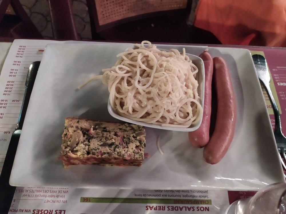 加里纳酒店主图