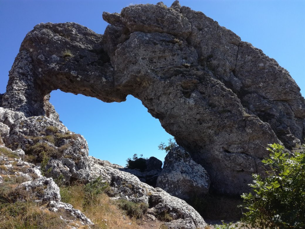 Pierre Percée-Pierre-Chatel必去景点