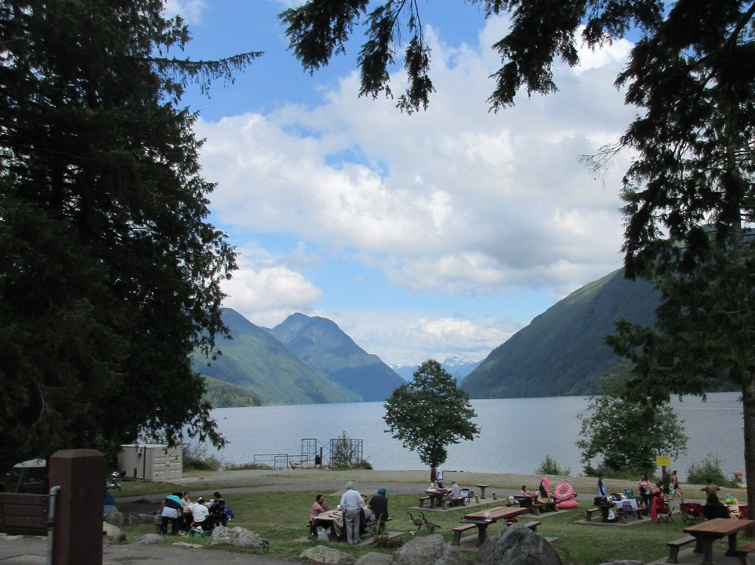 Alouette Lake-枫树岭必去景点