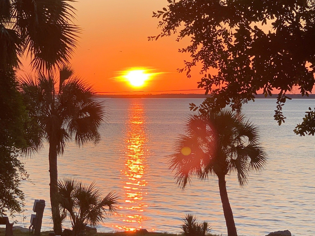 Sportsman's Lodge主图