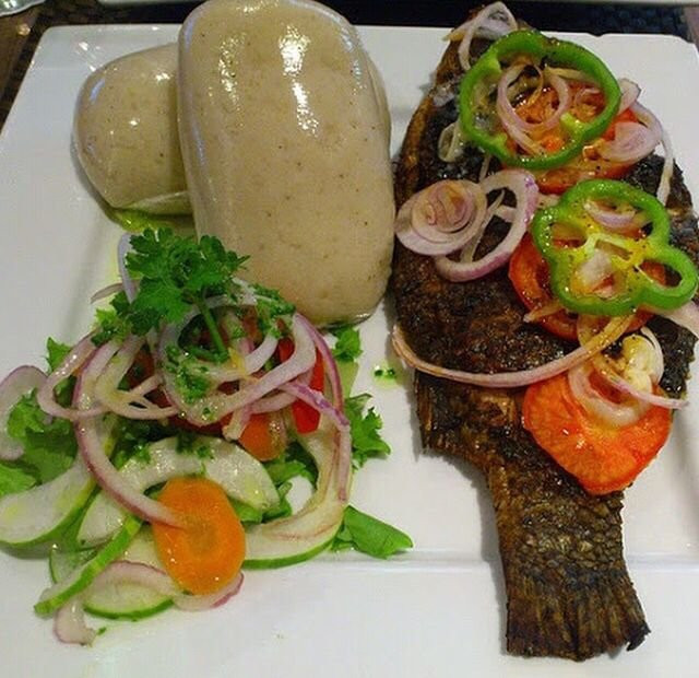 Nakys 107 Bar & Restaurant