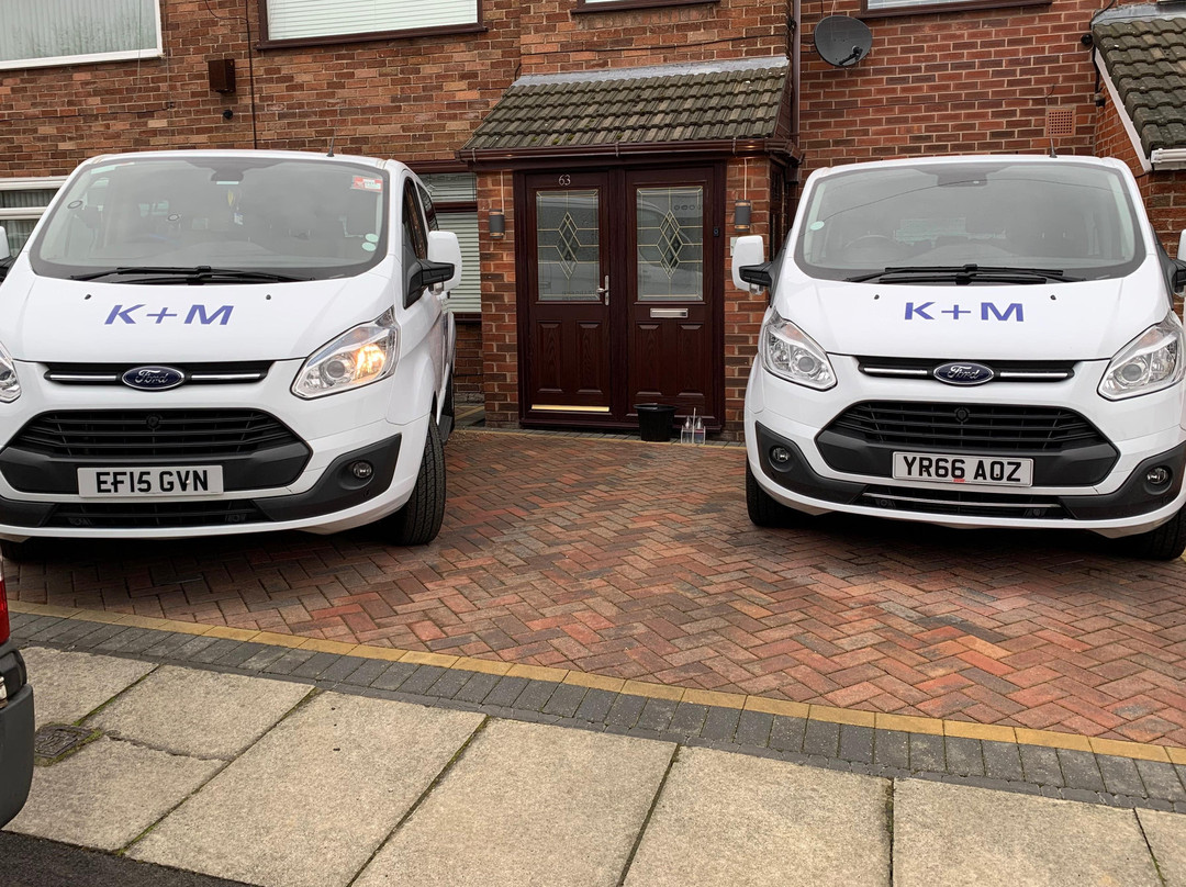 K+M  Airport Transfer Services-利物浦必去景点