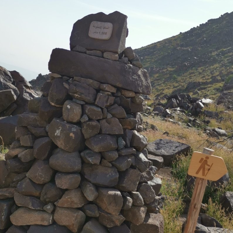 Al Rabi Hiking Trail-Khorfakkan必去景点