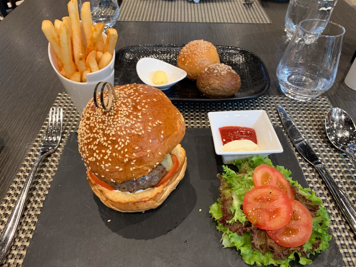 舍伍德套房酒店-餐饮