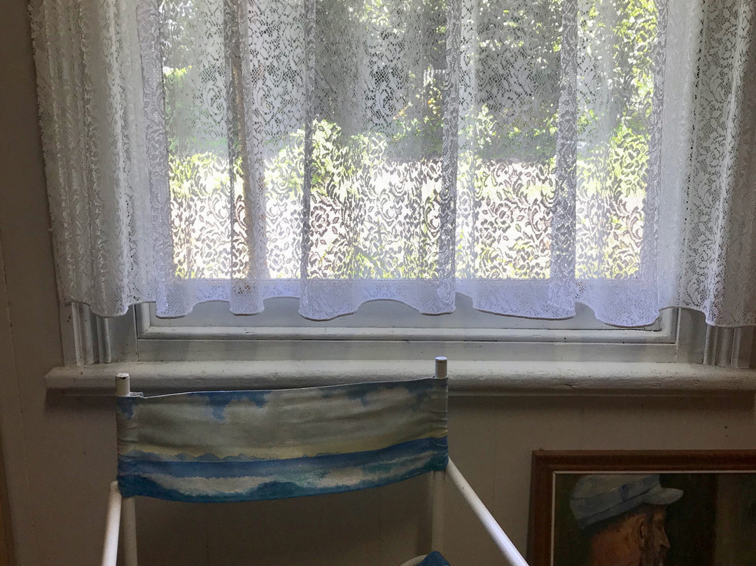 Stefani Hilltop Gallery-Fish Creek必去景点