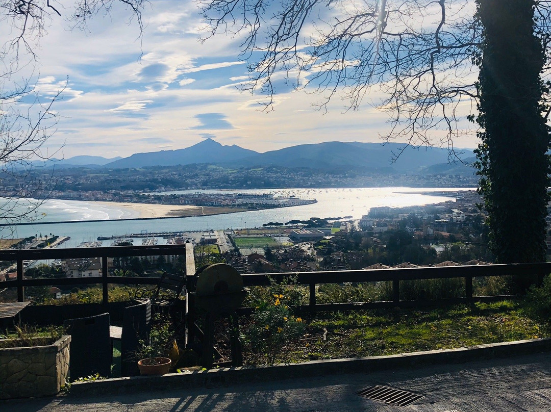 伊赫拉尔德乡村旅馆