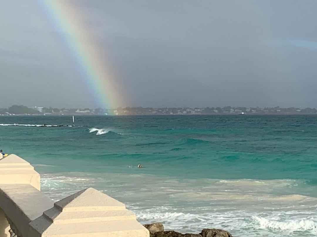 Dover Beach Hotel主图