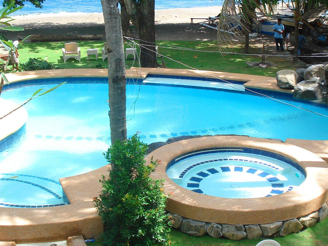 麦克道茵海滩度假村主图