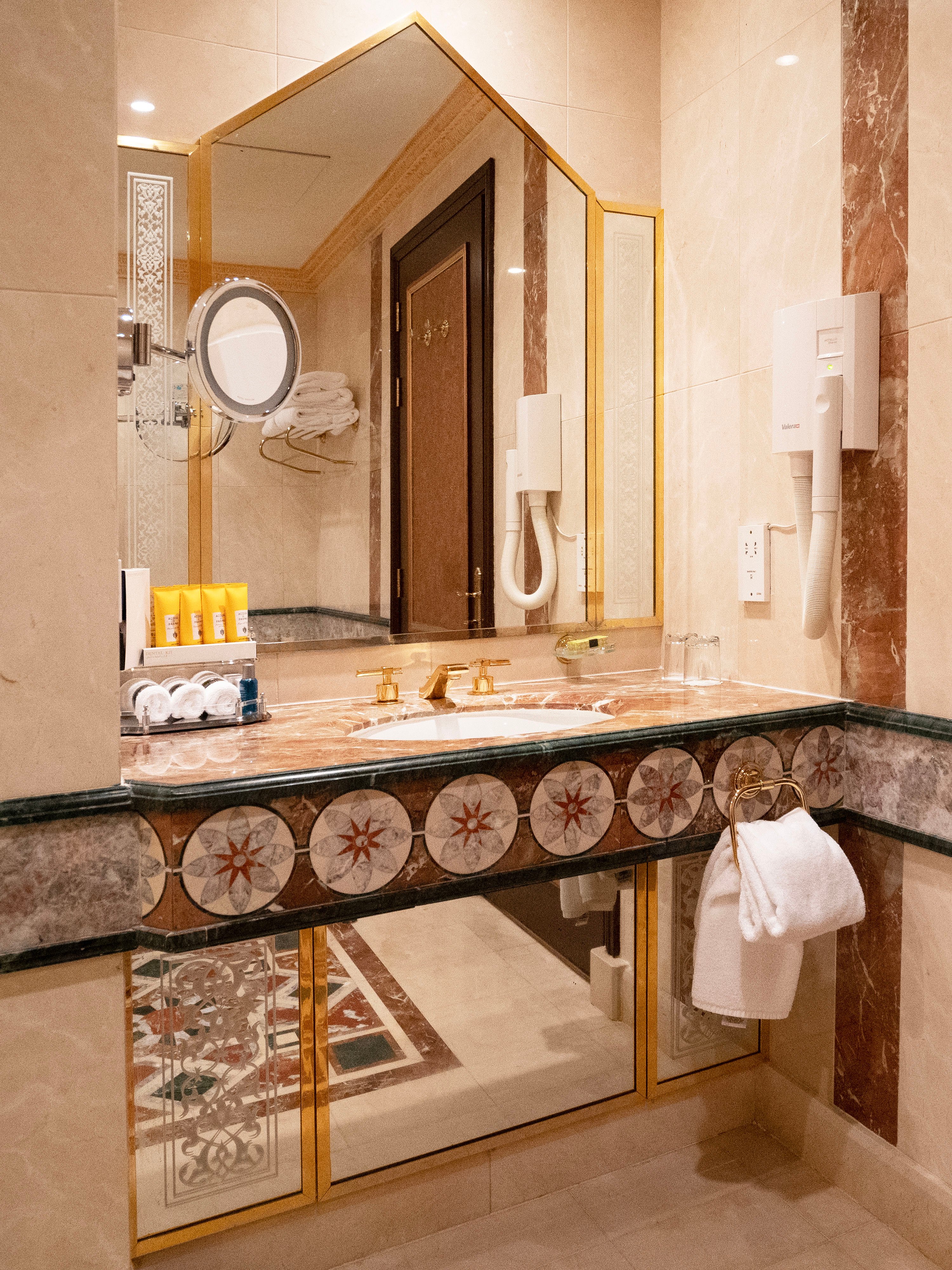 Intercontinental Dar Al Tawhid Makkah By IHG-portrait
