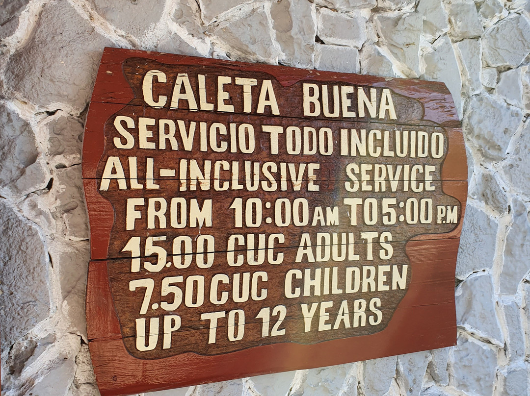 Caleta Buena景点图片