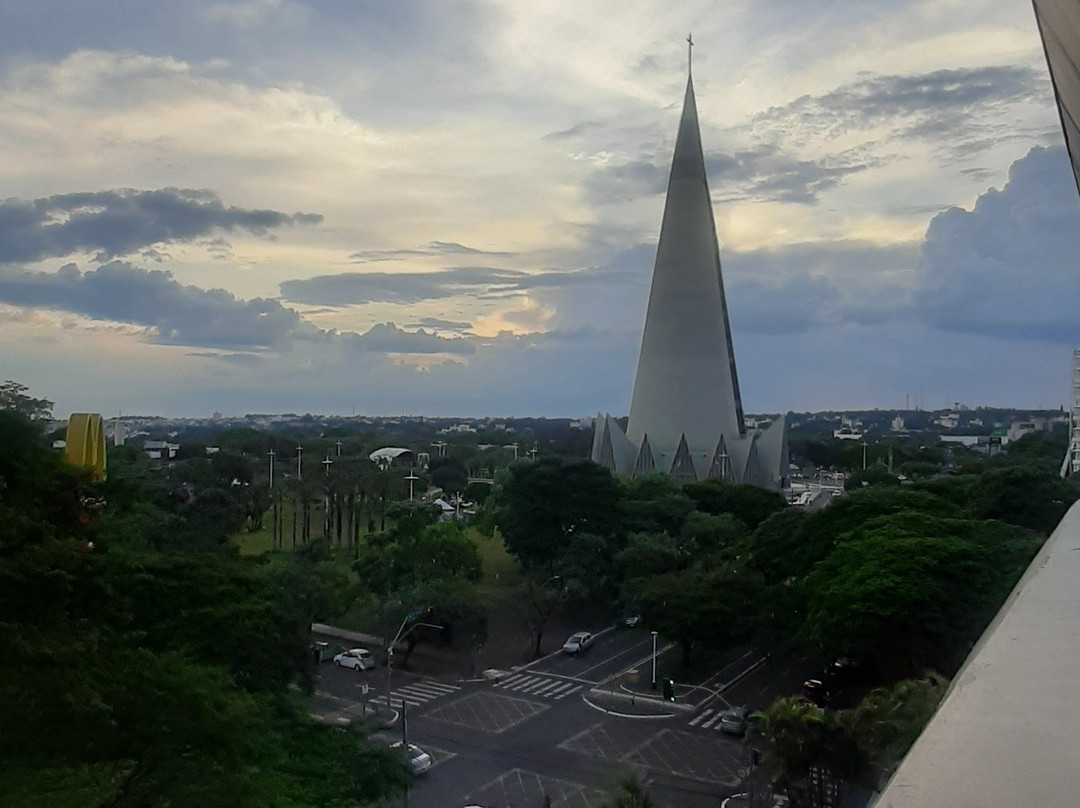 Hotel Deville Business Maringá主图