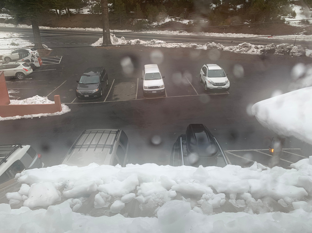 Strawberry Inn River Front Resort主图