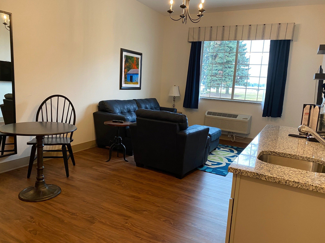 Inn on Water Street主图