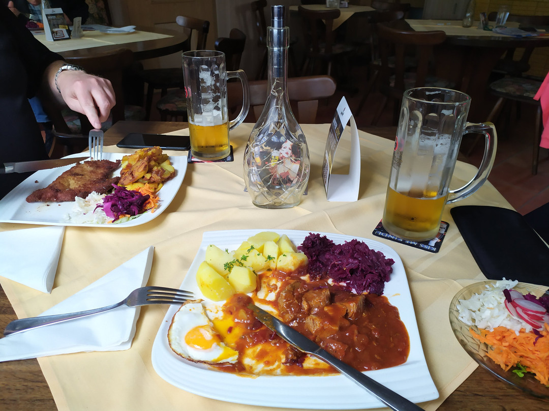 Leegebruch餐馆和美食-Zum Schlosspark