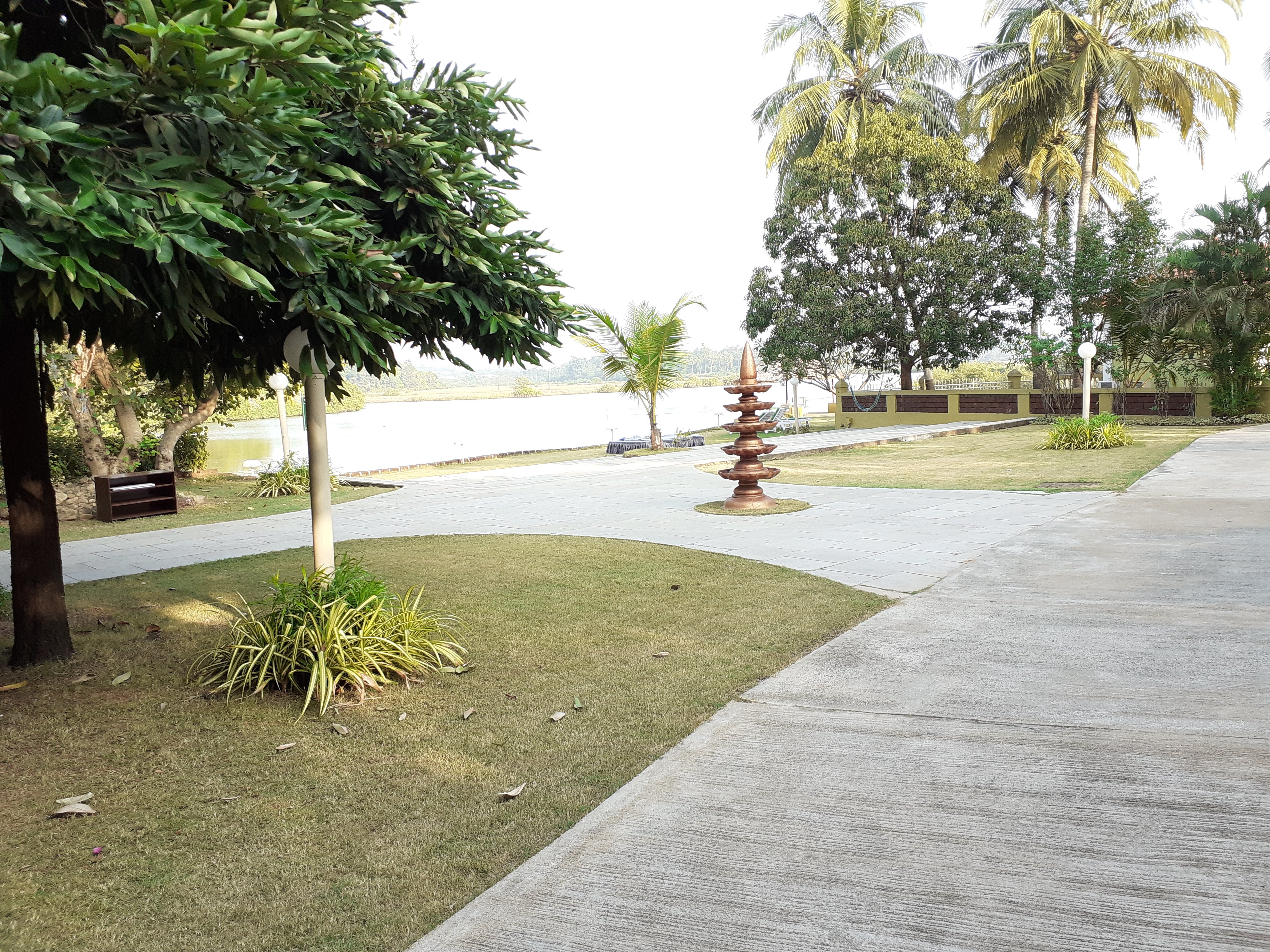Mercure Goa Devaaya Resort-浴室