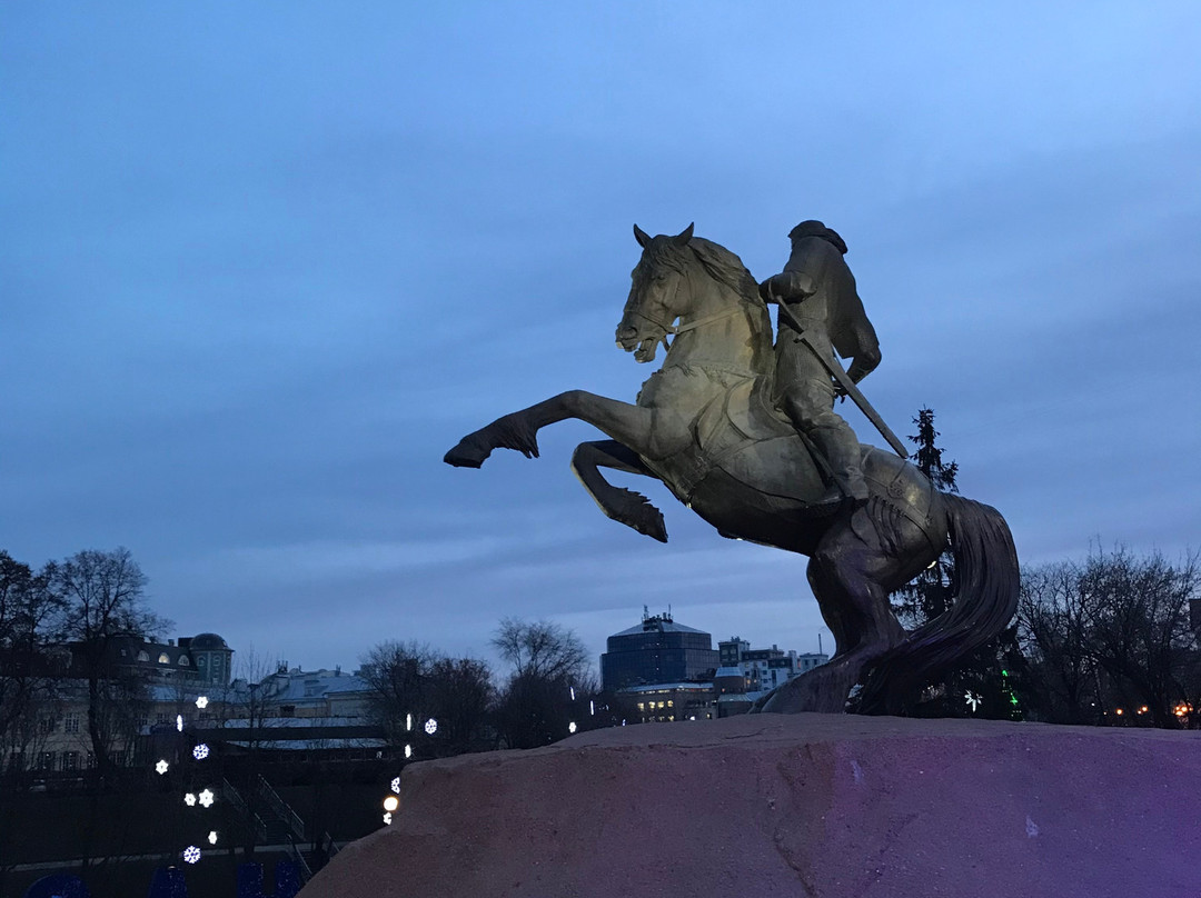 Monument to Evpatiy Kolovrat景点图片