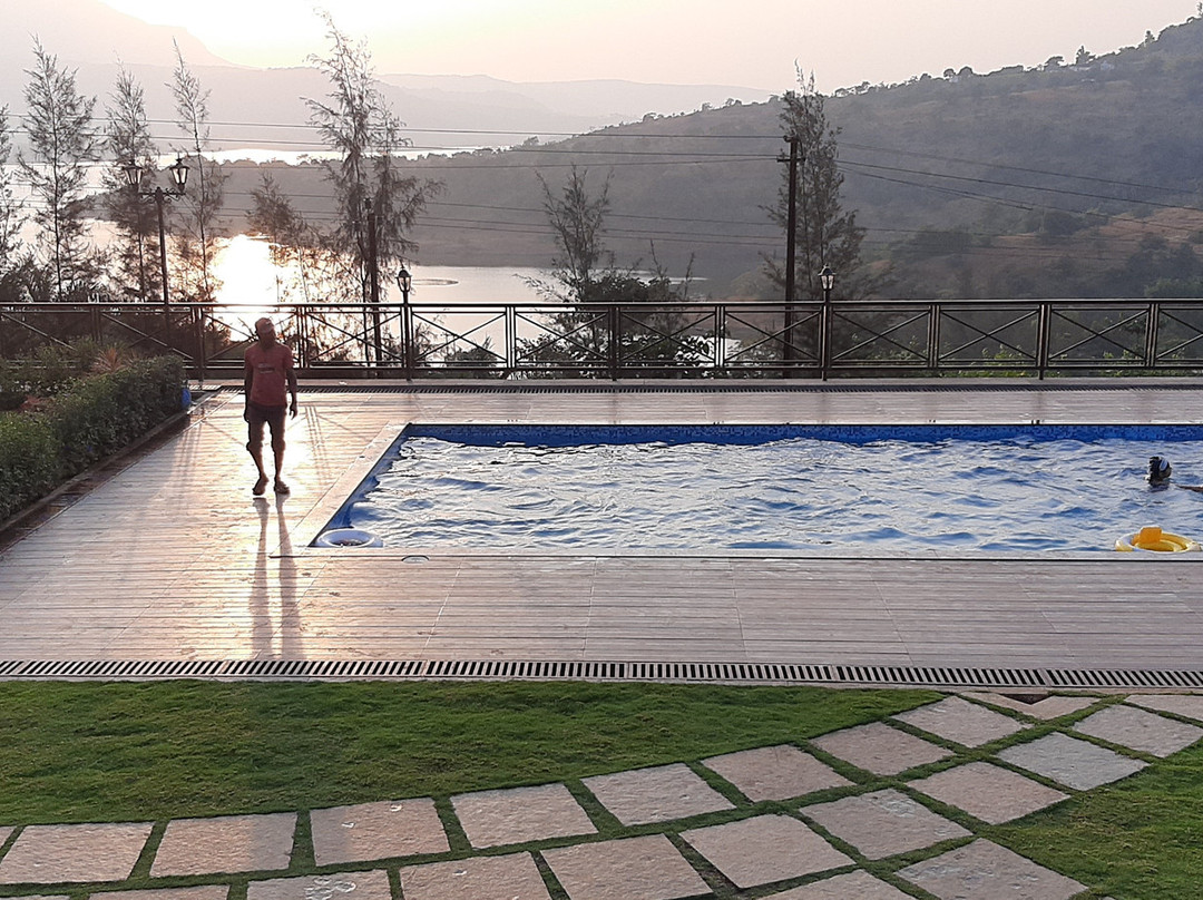 Green Velvet Resort主图