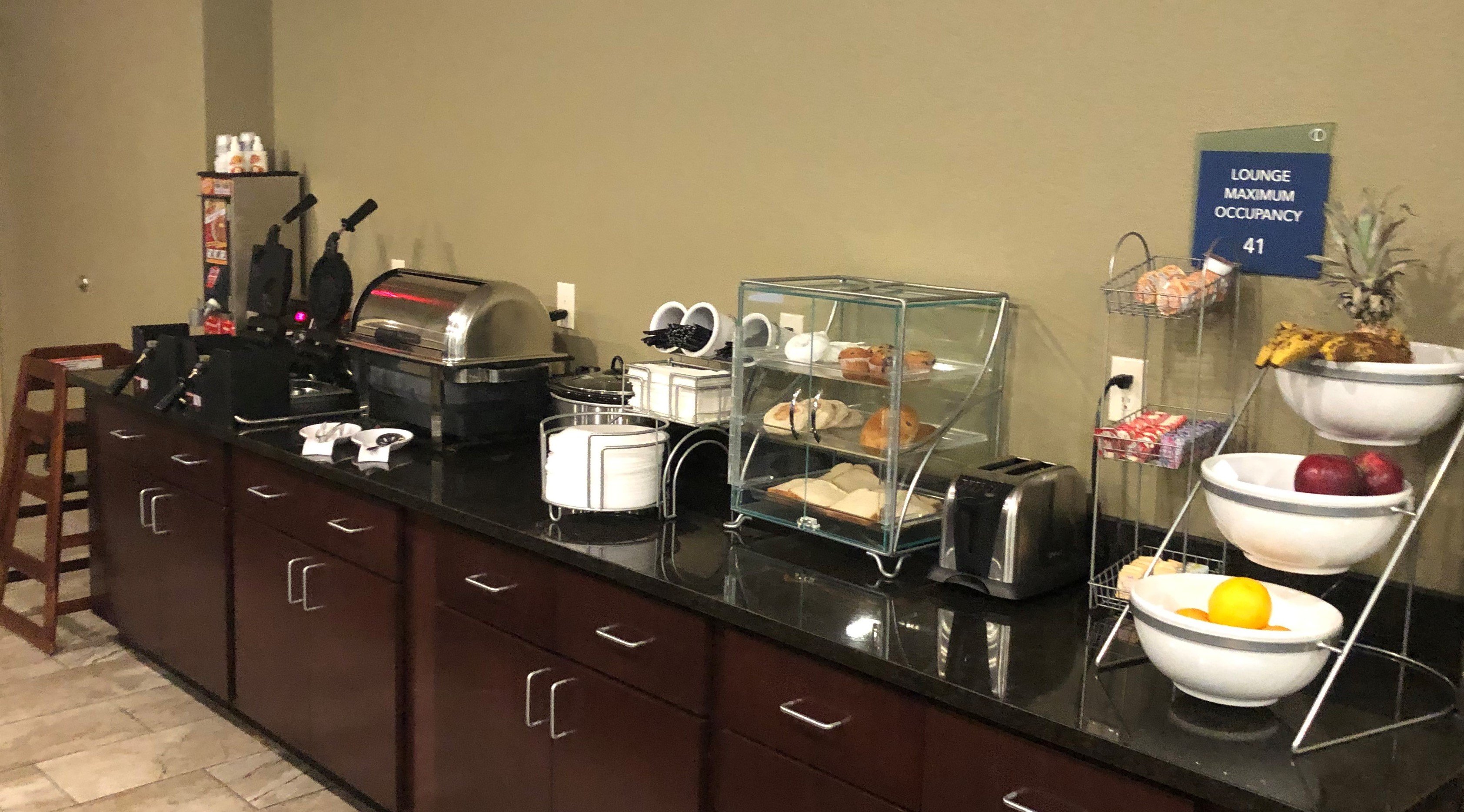 Cobblestone Hotel & Suites - Gering-餐饮
