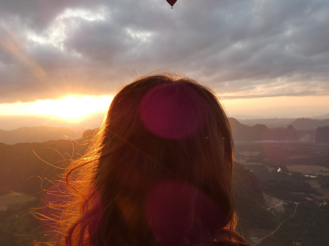 Above Laos Ballooning Adventures-旺阳必去景点