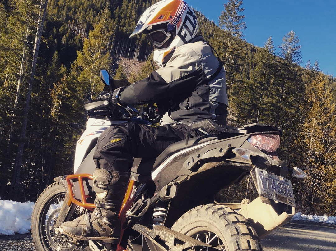 Dirt and Gravel Motorcycle Adventures景点图片