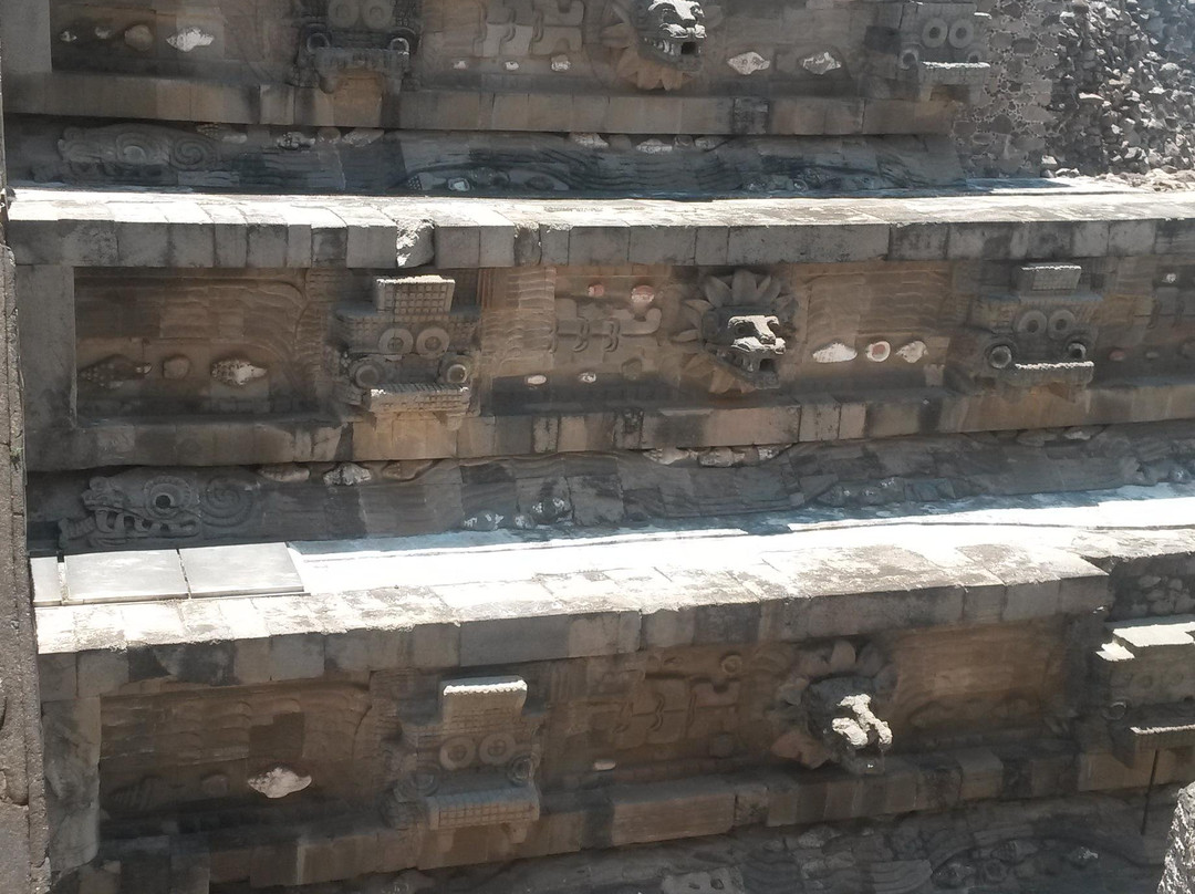 native tour guide teotihuacan景点图片