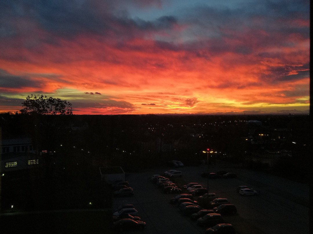 慕尼黑机场万豪酒店主图