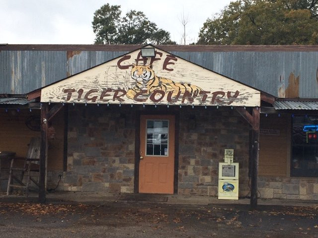Arp餐馆和美食-Tiger Country Cafe