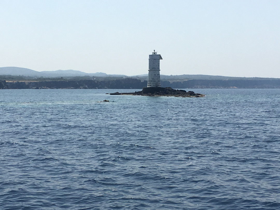 Faro Mangiabarche-Calasetta必去景点