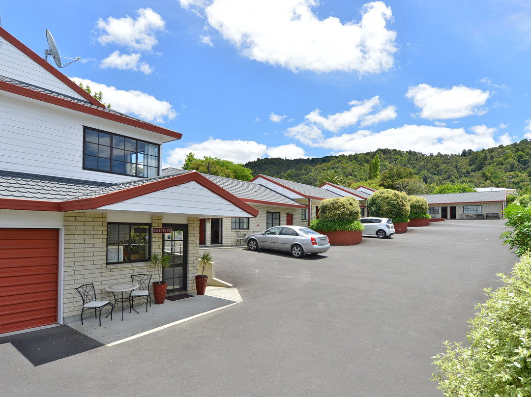 Bk's Pohutukawa Lodge主图