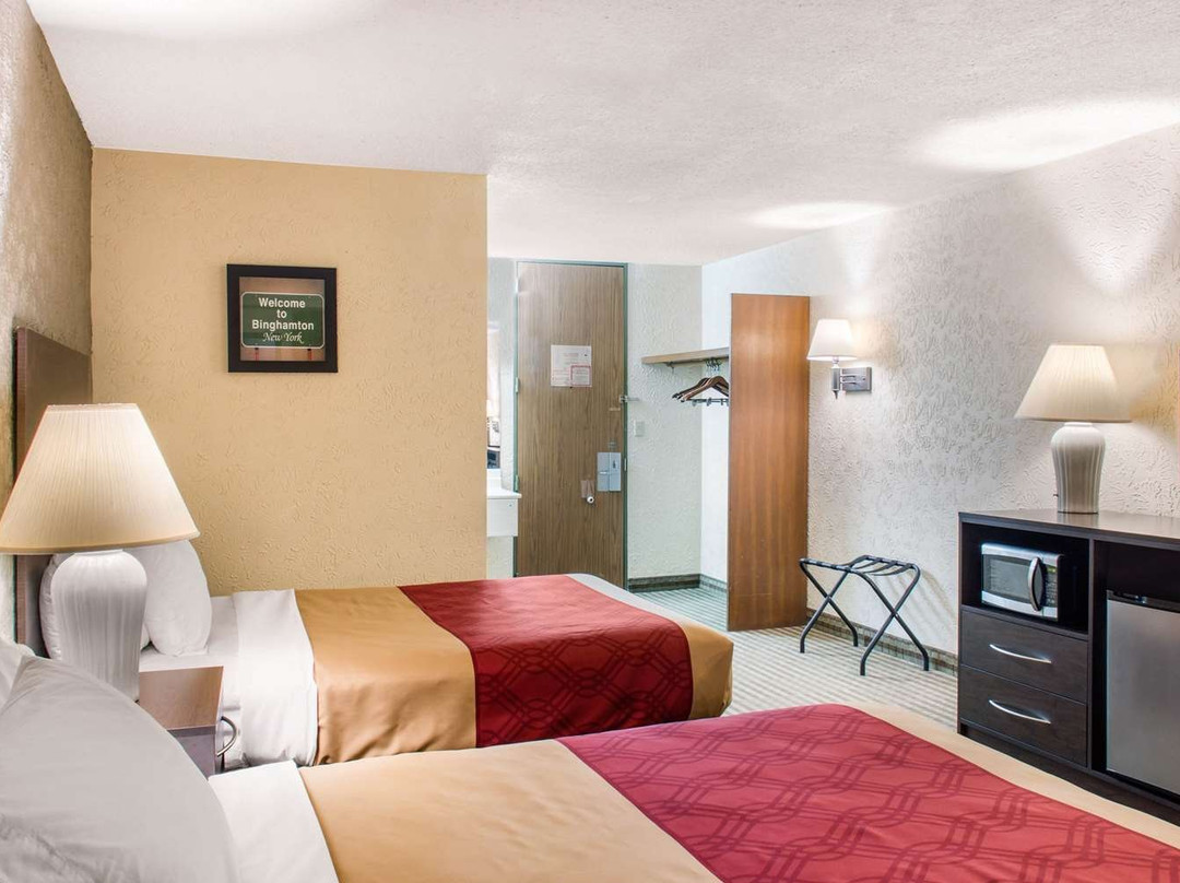 Econo Lodge Inn & Suites主图