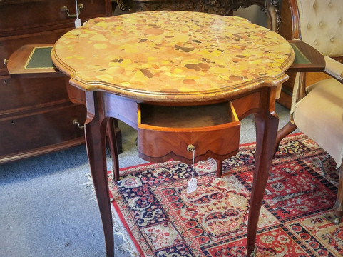 Glen Manor Galleries-Shakespeare必去景点