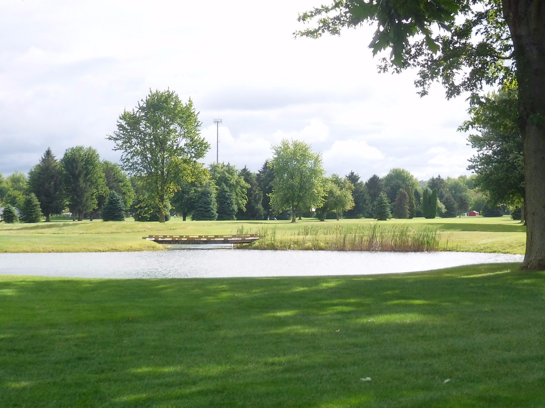 Crestview Golf Club景点图片