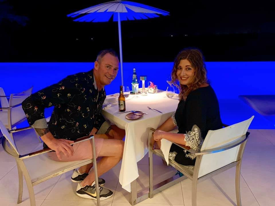 卡塔岩石酒店主图