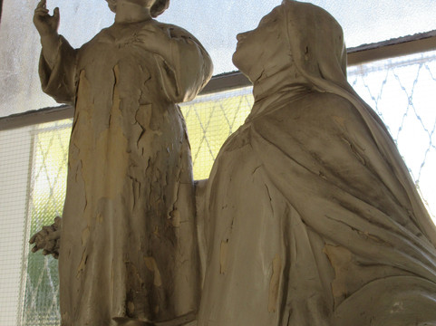 Eglise Notre Dame-布朗梅尼尔必去景点