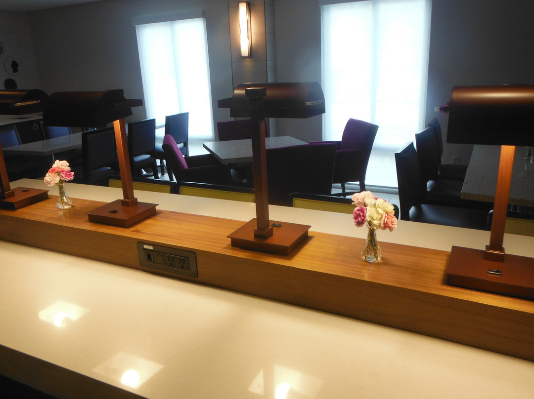 Holiday Inn Express Charleston Us Hwy 17 & I-526 By IHG主图