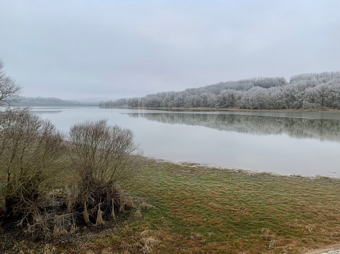 Lac De Charmes-Charmes必去景点