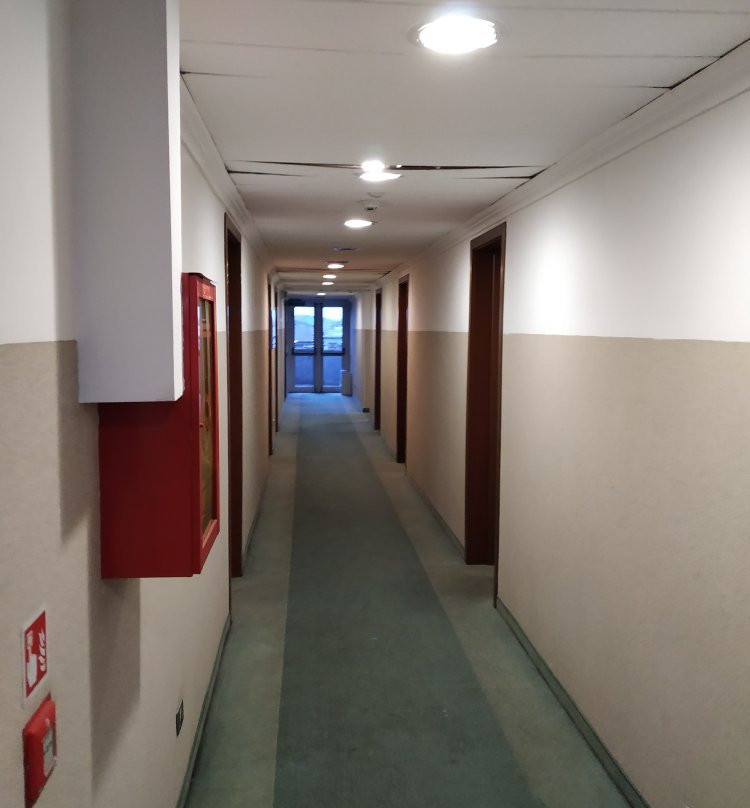 马克西姆酒店主图