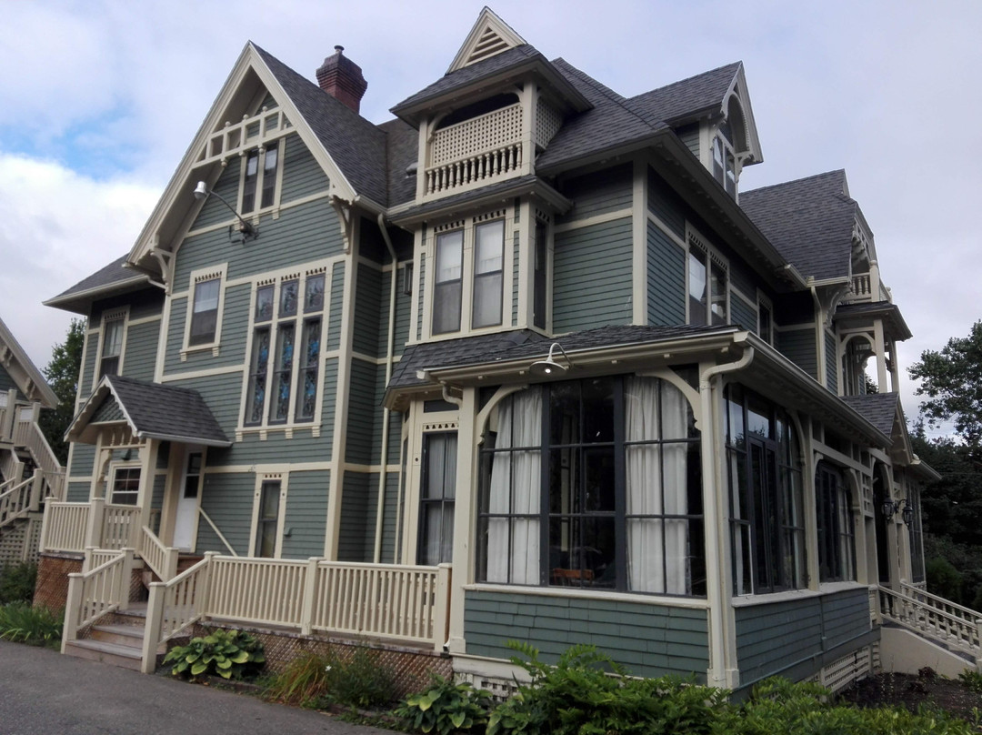 Victoria's Historic Inn主图