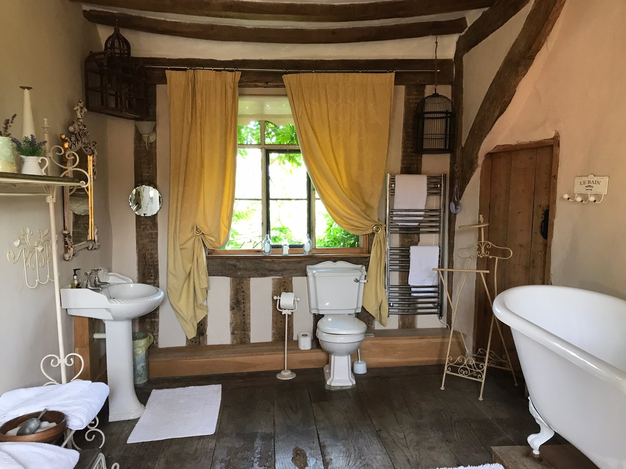 Valley Farmhouse B&B-官方