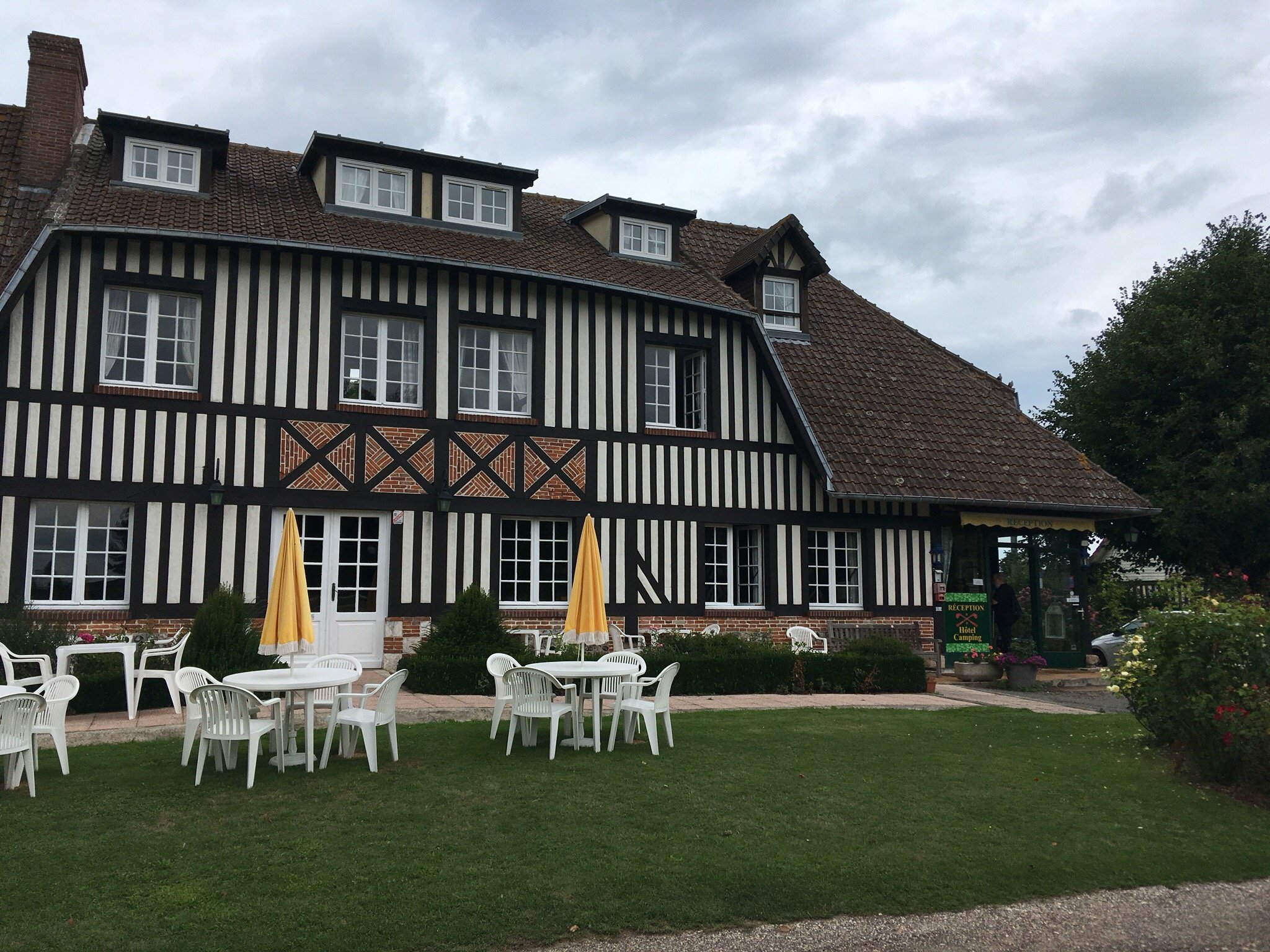 Golf Hotel-官方