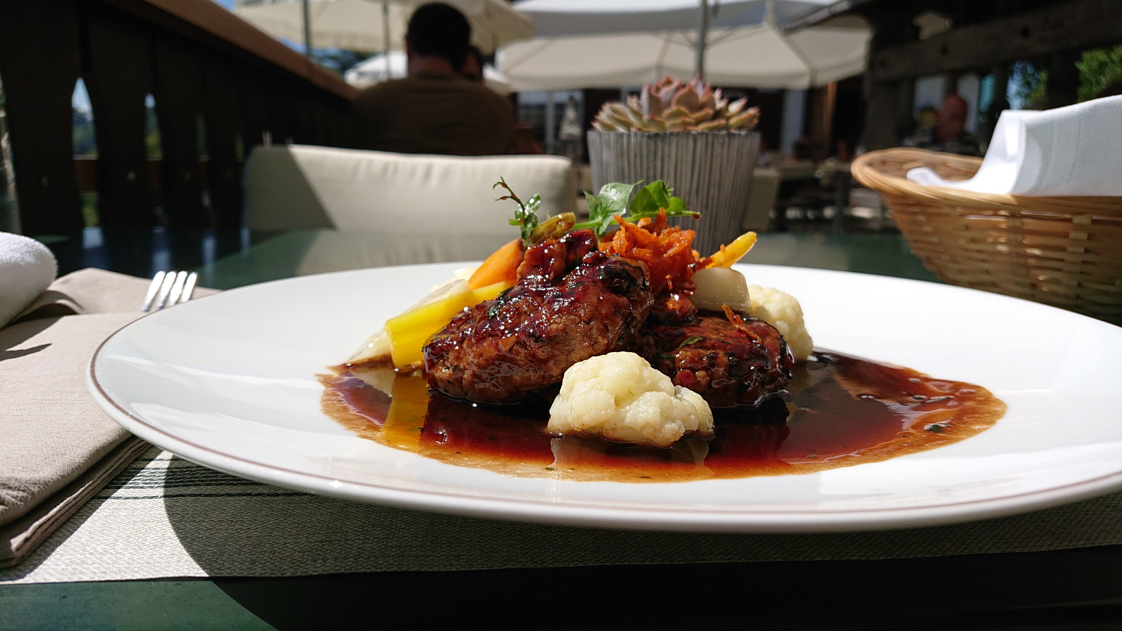 Taverne 1879-餐饮
