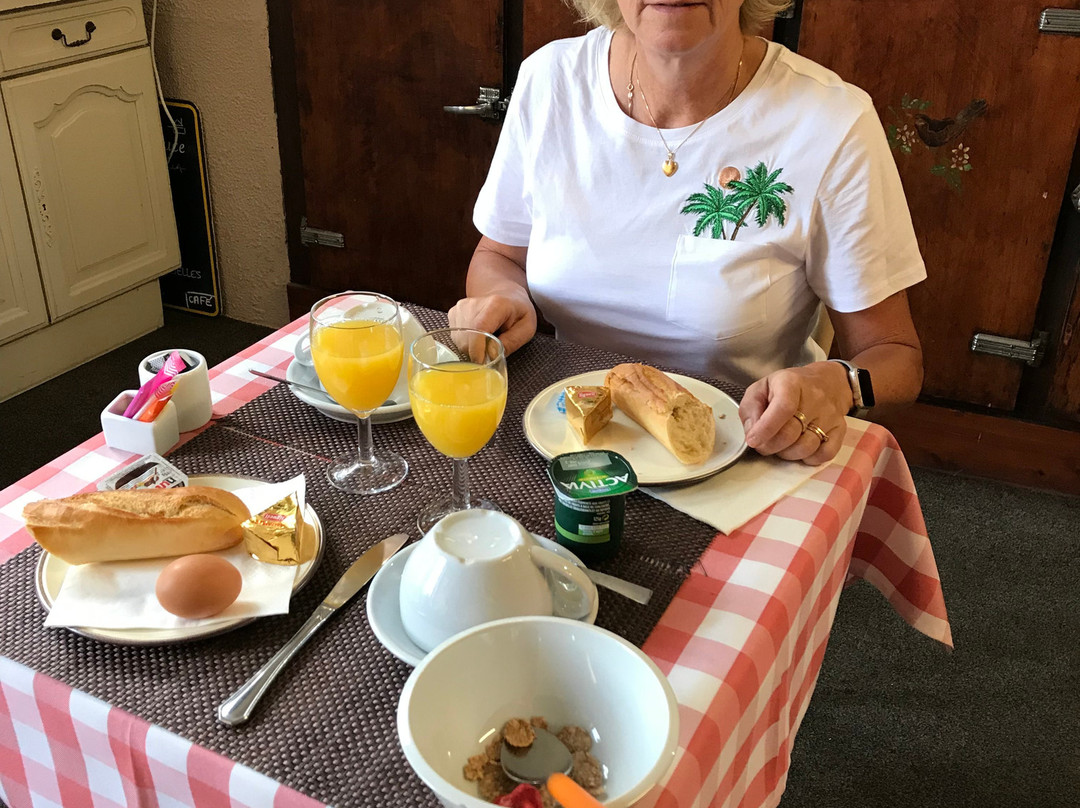 科洛池酒店主图